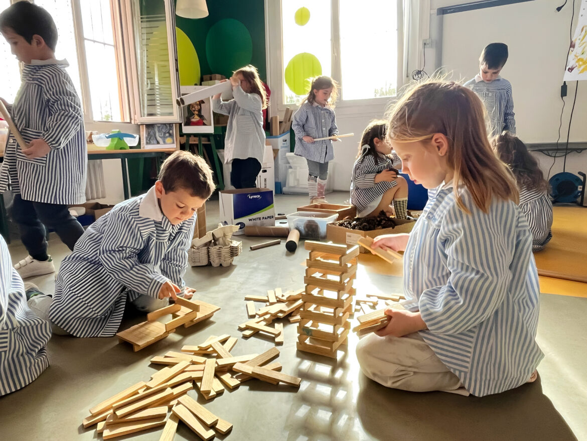 Screen-Free Alternatives and Family Time Management: Creating Routines for a Harmonious Home