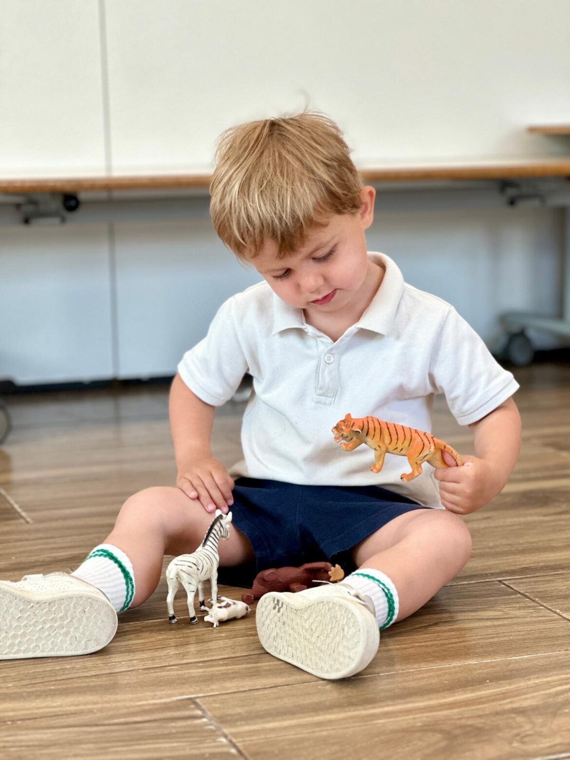 Encouraging free play: alternatives to television and tablets